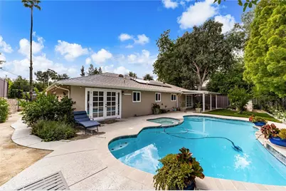 1317 S Center St, Redlands, CA 92373 - Photo 2