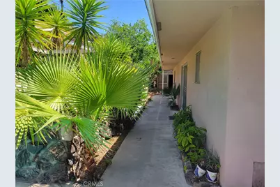 1342 Deauville Court, San Bernardino, CA 92404 - Photo 4