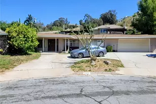 1342 Deauville Ct, San Bernardino, CA 92404 - Photo 2