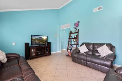 395 S Tamarisk Ave, Rialto, CA 92376 - Photo 8