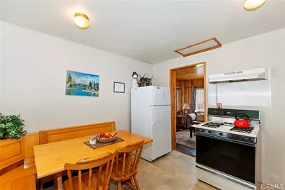 1118 Clubview Avenue, Big Bear Lake, CA 92315 - Photo 10
