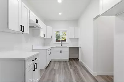 2723 Iris Street, Riverside, CA 92507 - Photo 10