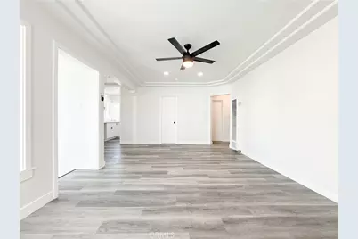 220 W 98th Street, Los Angeles, CA 90003 - Photo 10