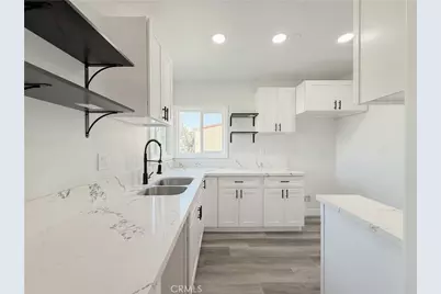 220 W 98th Street, Los Angeles, CA 90003 - Photo 8