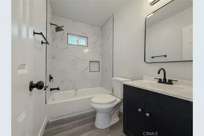 220 W 98th Street, Los Angeles, CA 90003 - Photo 14