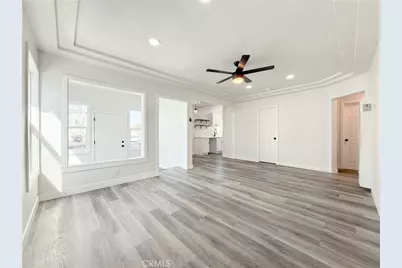220 W 98th Street, Los Angeles, CA 90003 - Photo 6