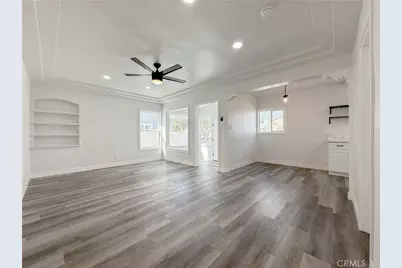 220 W 98th Street, Los Angeles, CA 90003 - Photo 4