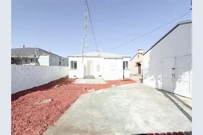 220 W 98th Street, Los Angeles, CA 90003 - Photo 20