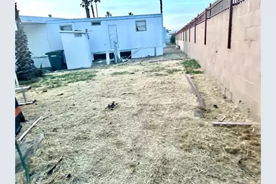 332 N Lyon Avenue #32, Hemet, CA 92543 - Photo 10