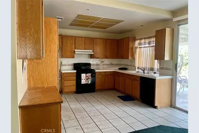 16786 Via Pamplona, Moreno Valley, CA 92551 - Photo 2