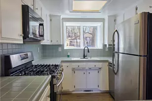 32964 Spruce Dr, Green Valley Lake, CA 92341 - Photo 8