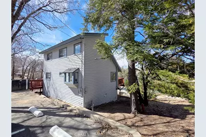 32964 Spruce Drive, Green Valley Lake, CA 92341 - Photo 16