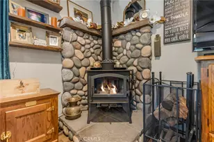 32455 Hwy 18, Running Springs, CA 92382 - Photo 10