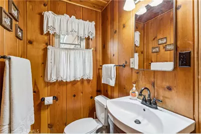 189 St Hwy 173, Lake Arrowhead, CA 92352 - Photo 26