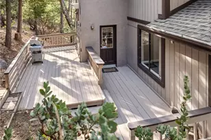 965 Sandalwood Dr, Lake Arrowhead, CA 92352 - Photo 10