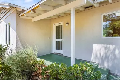 1040 W Crescent Avenue, Redlands, CA 92373 - Photo 6