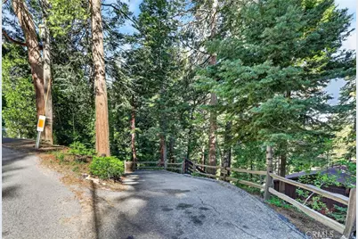 526 Rose Lane, Twin Peaks, CA 92391 - Photo 32