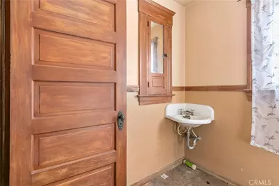 3893 Pine Street, Riverside, CA 92501 - Photo 18