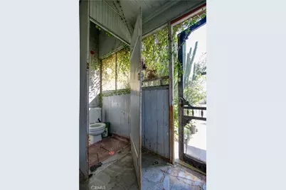 3893 Pine Street, Riverside, CA 92501 - Photo 30