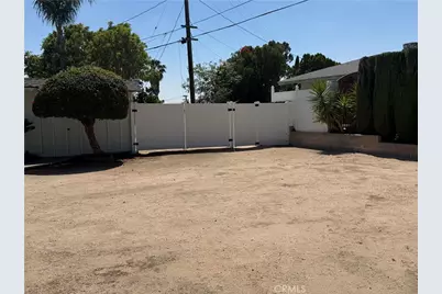 5666 Argyle, San Bernardino, CA 92404 - Photo 36