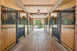 32310 Hummingbird Ct, Running Springs, CA 92382 - Photo 48