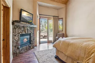 32310 Hummingbird Ct, Running Springs, CA 92382 - Photo 16