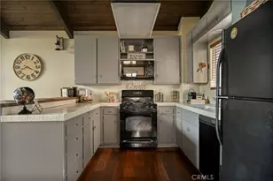 24096 Altdorf, Crestline, CA 92325 - Photo 6