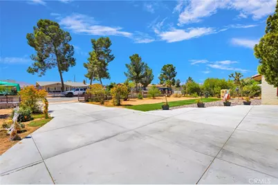 21998 Biloxi Road, Apple Valley, CA 92307 - Photo 48