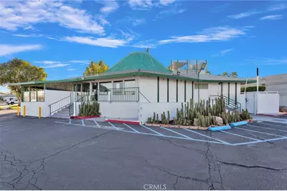 14096 Green Tree Boulevard, Victorville, CA 92395 - Photo 4