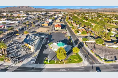 14096 Green Tree Boulevard, Victorville, CA 92395 - Photo 32