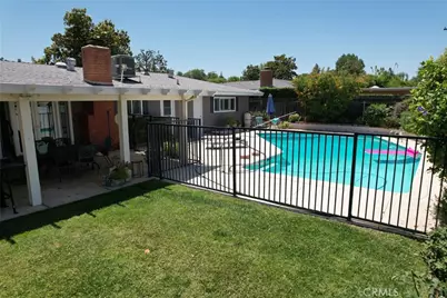 233 Phlox Avenue, Redlands, CA 92373 - Photo 4