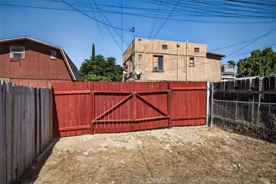 299 N 3rd St, Banning, CA 92220 - Photo 18