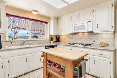 13346 Rimview Court, Yucaipa, CA 92399 - Photo 28