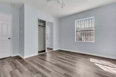 640 E 54th Street, Los Angeles, CA 90011 - Photo 20