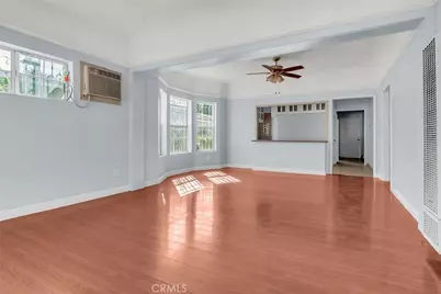 640 E 54th Street, Los Angeles, CA 90011 - Photo 2