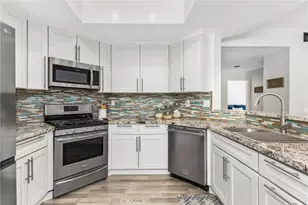 2981 Pembroke, Corona, CA 92879 - Photo 14