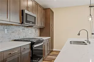 34269 Crk Vw Ln, Yucaipa, CA 92399 - Photo 10