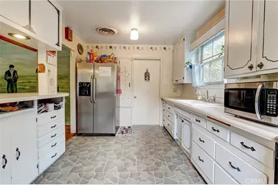 11142 Gaynor, Granada Hills, CA 91344 - Photo 10