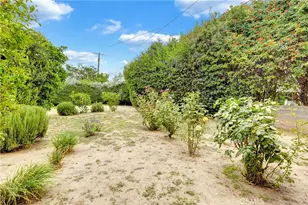 11142 Gaynor, Granada Hills, CA 91344 - Photo 34