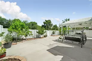 26673 Kicking Horse Dr, Corona, CA 92883 - Photo 20