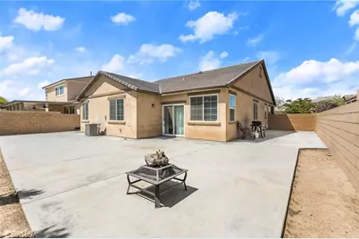 15023 Mandalay, Victorville, CA 92394 - Photo 18