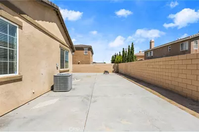 15023 Mandalay, Victorville, CA 92394 - Photo 18