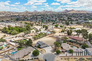 15221 Chaparral Ln, Apple Valley, CA 92307 - Photo 10