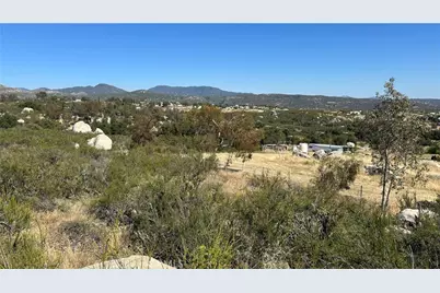 34443 Fisher, Hemet, CA 92544 - Photo 16