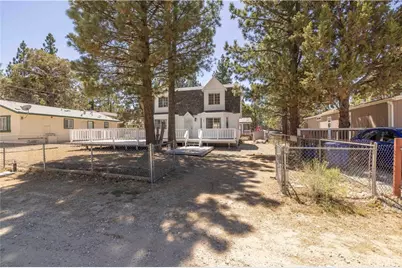 809 C, Big Bear City, CA 92314 - Photo 24