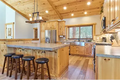 1170 Alameda, Big Bear City, CA 92314 - Photo 12