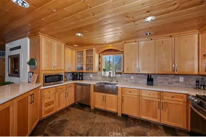 43510 Sheephorn, Big Bear Lake, CA 92315 - Photo 18