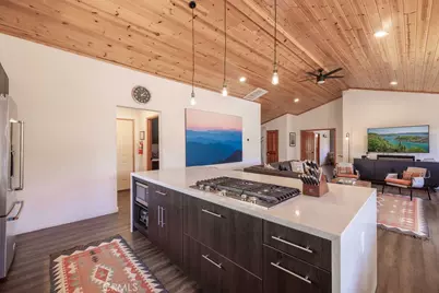 43855 Wolf, Big Bear Lake, CA 92315 - Photo 10
