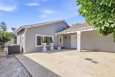 1585 Camelot, Corona, CA 92882 - Photo 6