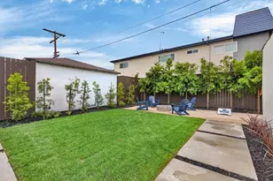 2430 S Cochran Ave, Los Angeles, CA 90016 - Photo 32